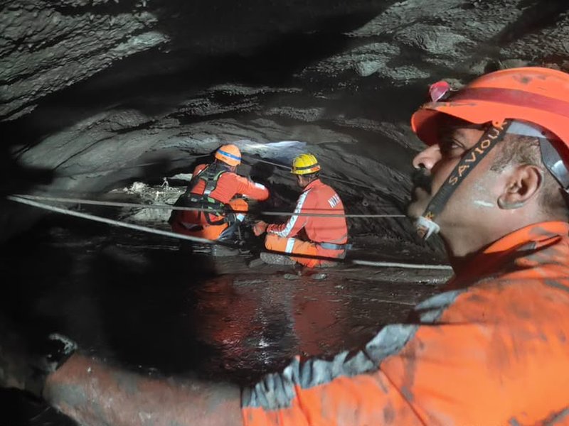 Nepal: India continues search and rescue operations in Chilime Tunnel
