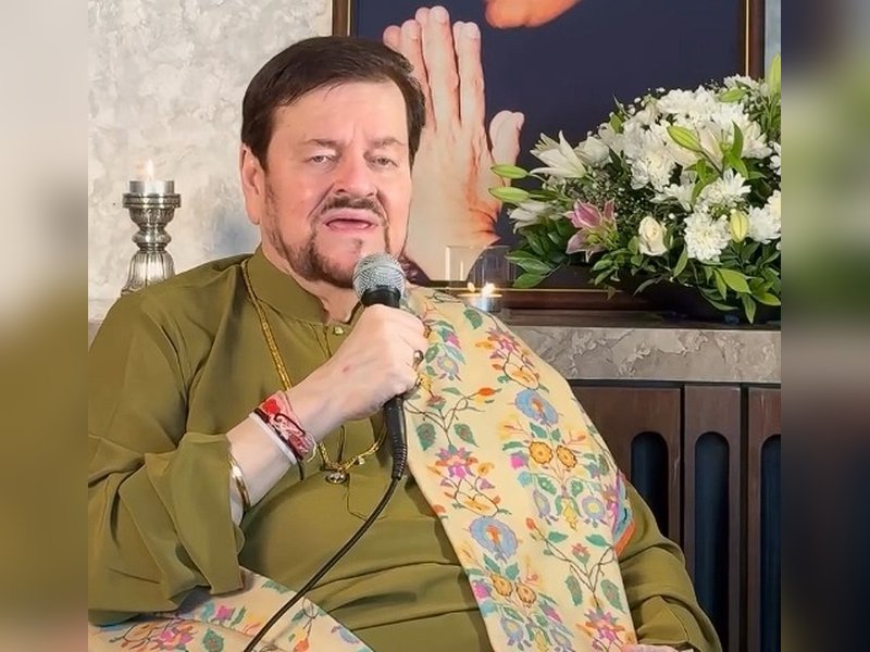 Nitin Mukesh revisits his father Mukesh's popular track 'Aaja Re Ab Mera Dil Pukara'