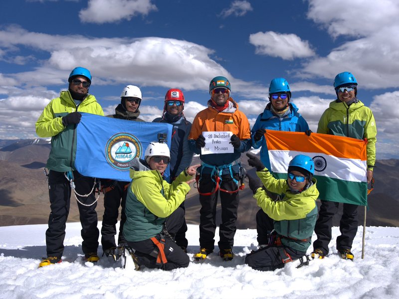 लद्दाख में 'एनआईएमएएस' का कारनामा, 23 दिनों में 20 अविजित चोटियों पर फहराया तिरंगा
