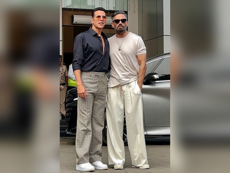 Suniel Shetty wishes 'Hera Pher' co-star Akshay Kumar as he turns 59