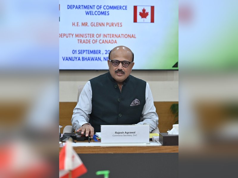 भारत-अमेरिका व्यापार समझौता लगभग अंतिम चरण में, वरीयता प्राप्त बाजार पहुंच के ढांचे पर काम जारी: वाणिज्य सचिव