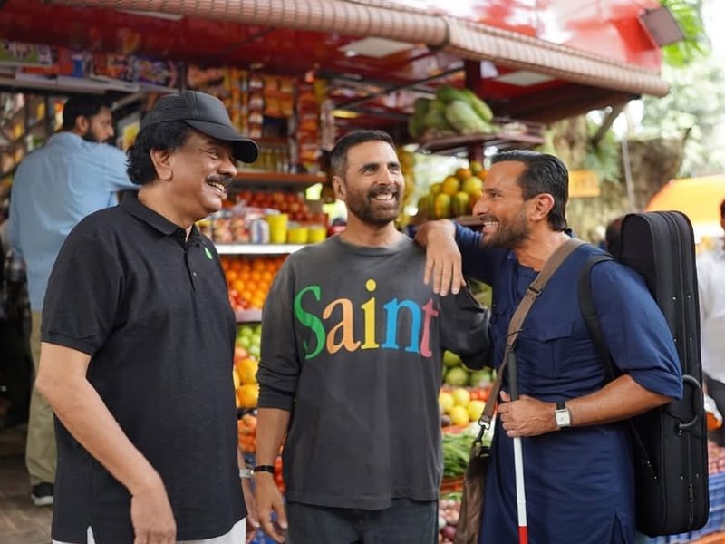Saif Ali Khan recalls Akshay Kumar's hilarious prank on him on the sets of 'Haiwaan'