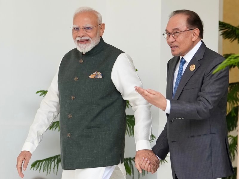 Malaysian PM confirms discussion held with India about extradition of fugitive Islamic preacher Zakir Naik