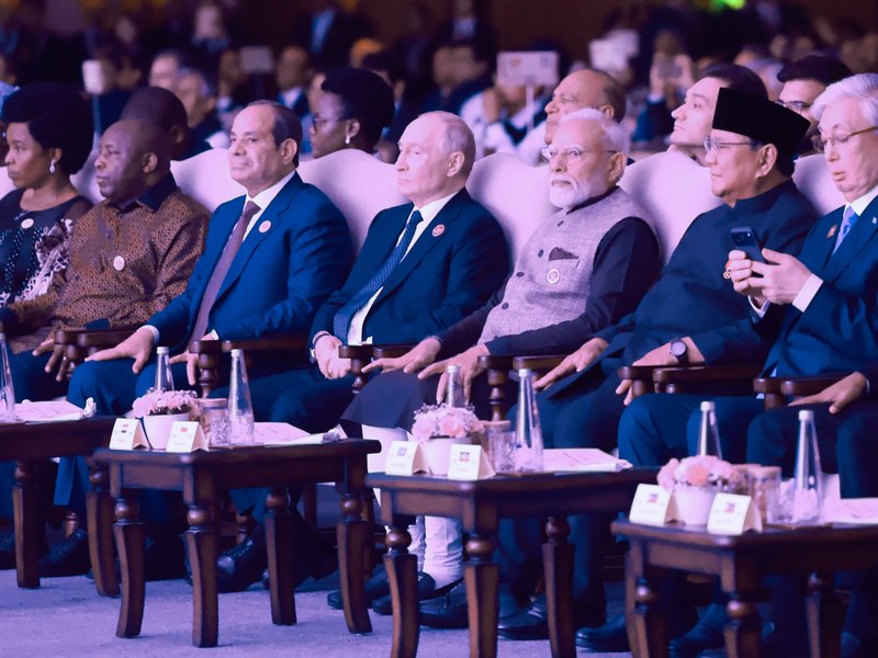 World leaders and delegates arrive for gala dinner hosted by PM Modi