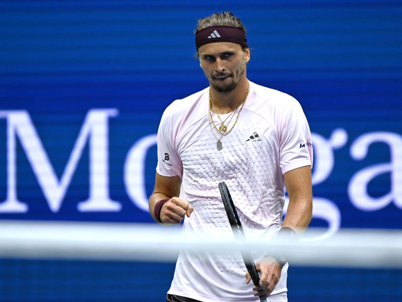 Shanghai Masters: Zverev overcomes stumble to move into R3, Cobolli stunned in round 2