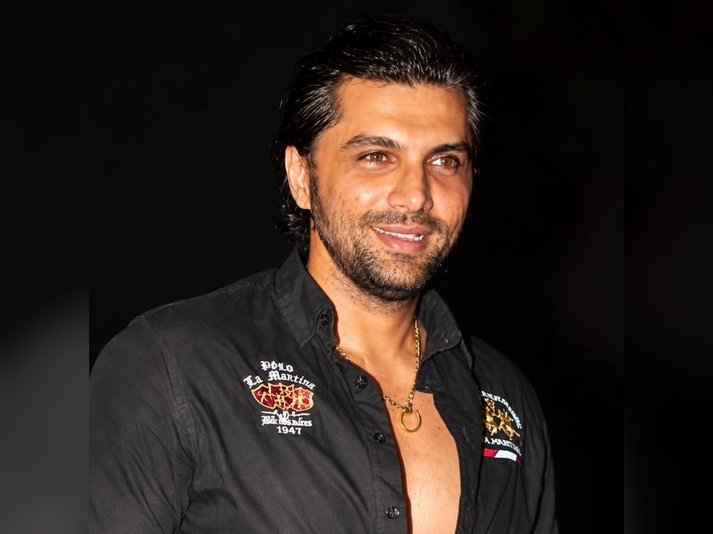 Chetan Hansraj on Rohit Roy's remark: I’m a TV actor and I’ve carried myself with grace all my life