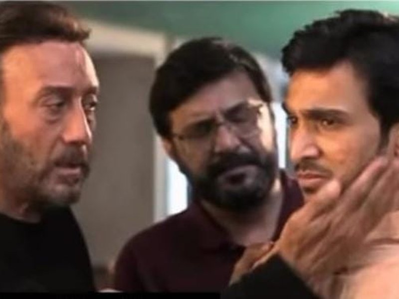 Jackie Shroff celebrates 8 years of ‘Ventilator’ starring Pratik Gandhi