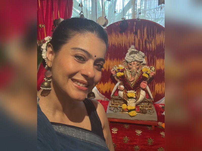 Kajol wears daughter Nysa’s gifted saree as she visits Ganpati pandal for Bappa’s darshan