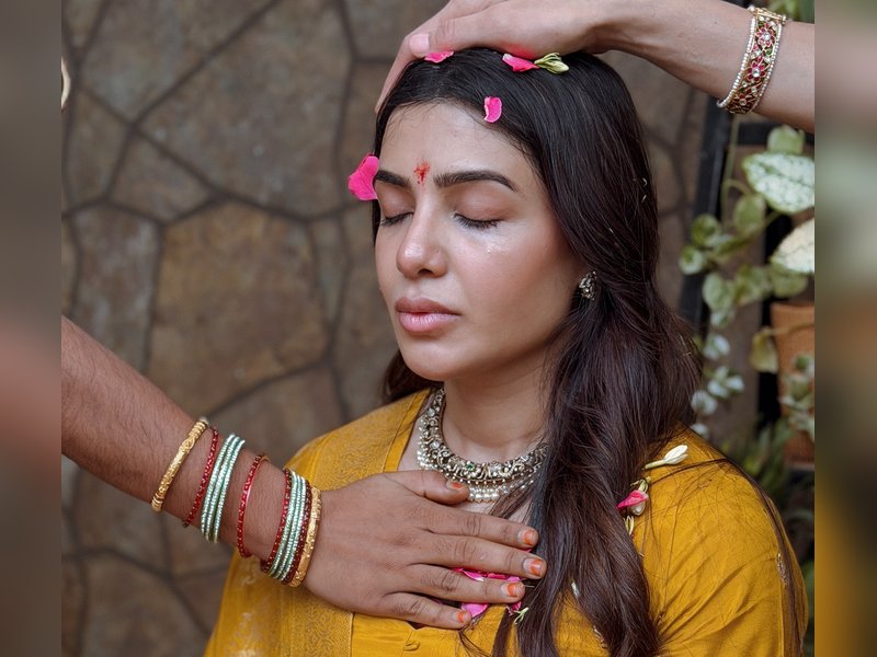 Mom-to-be Samantha drops dreamy glimpses from her traditional baby shower