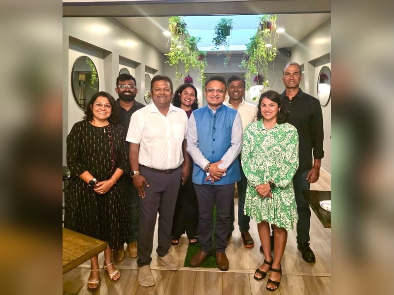 Consul General LA meets Bangalore swimming team, SwimLife Orcas, after its historic Catalina Channel double crossing. Photo credit: SwimLife Orcas
