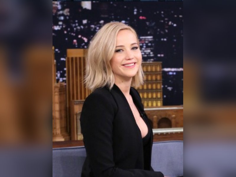 Jennifer Lawrence recalls hilarious blunder after mistaking stranger for Elizabeth Taylor