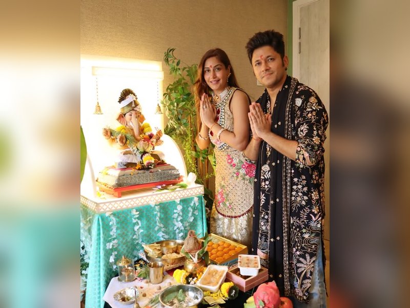 Surbhi Chandna recalls last-minute gas leak scare before serving bhog to Bappa on Ganesh Chaturthi