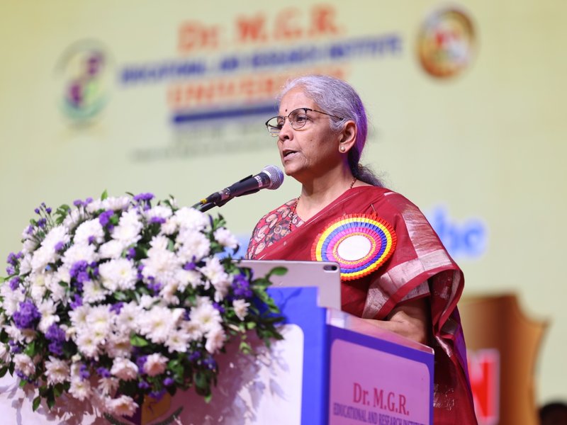 वित्त मंत्री सीतारमण ने जेन जी और जेन अल्फा को दी सलाह, ‘विनम्रता और जिम्मेदारी की मजबूत भावना विकसित करना जरूरी’ 