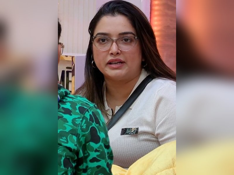 Aamrapali Dubey recalls Ravi Kishan, Manoj Tiwari's rivalry halting ‘Ganga Jamuna Saraswati’ shoot for six hours 