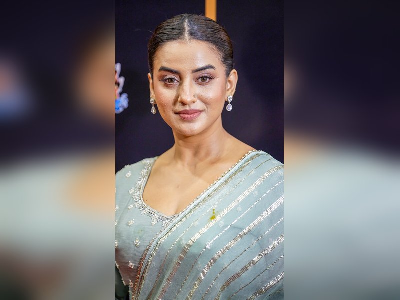 Akshara Singh extends support to flood-hit women in Bihar, says ‘I should do as much as I can’