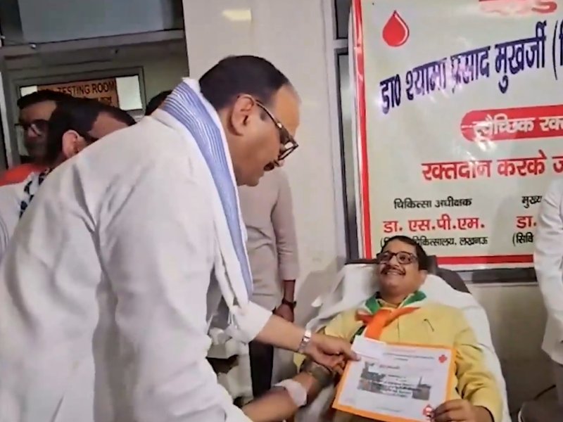 पीएम मोदी के जन्मदिन पर यूपी में ‘सेवा संकल्प अभियान’, अस्पतालों में फल वितरण और रक्तदान शिविर