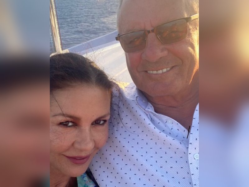 Catherine Zeta-Jones pens b’day note for dad on 80th b’day: I am the luckiest girl in the world
