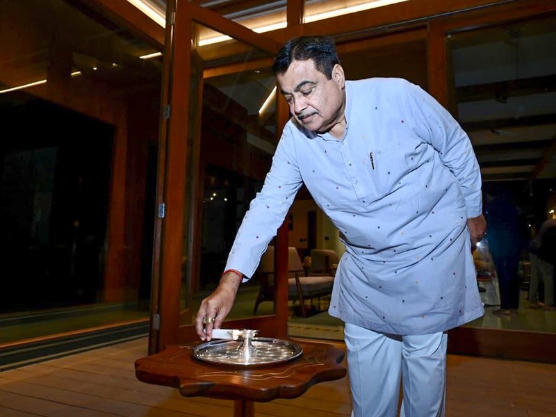 पीएम मोदी के जन्मदिन पर देशभर में 'आशीर्वाद का दीया' अभियान, अमित शाह से राजनाथ तक ने दीर्घायु की कामना की