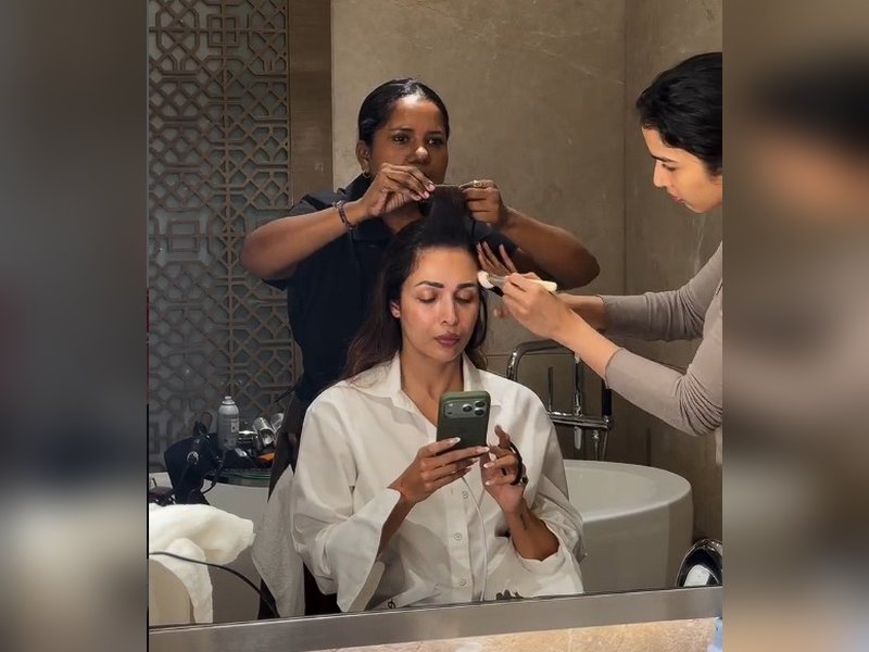 Malaika Arora recreates ‘Chaiyya Chaiyya’ magic, says ‘Some things never get old’