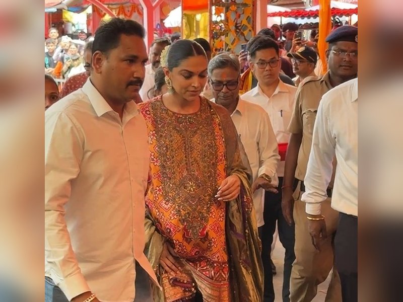 Ranveer Singh, Deepika Padukone seek blessings at Siddhivinayak Temple ahead of 2nd baby's arrival 