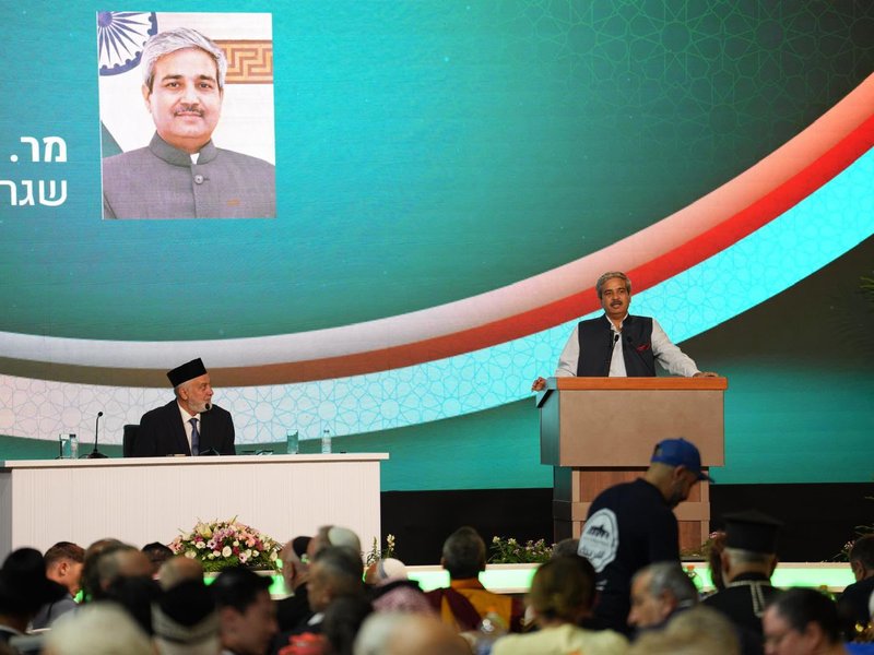  Indian envoy highlights Indian values of peaceful coexistence at Ahmadiyya convention in Israel