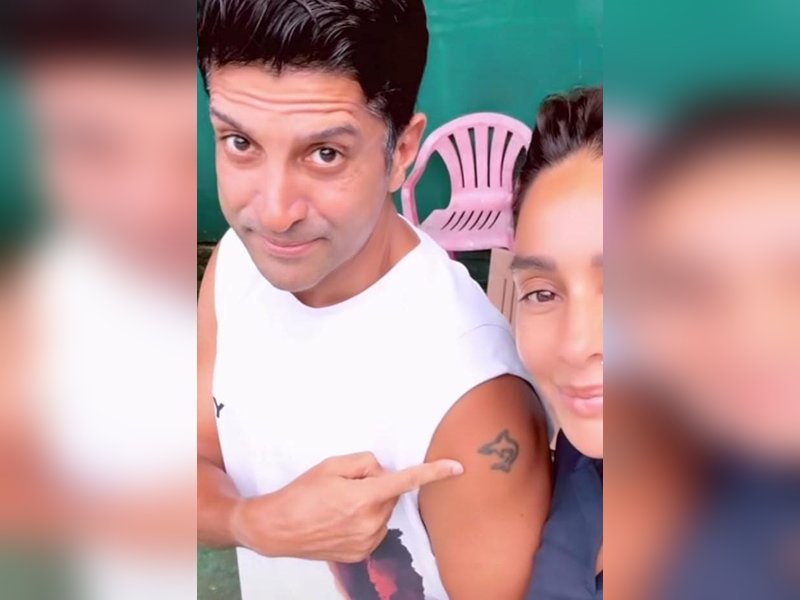 Shibani Akhtar gets a matching tattoo as husband Farhan Akhtar, asks 'Cute or creepy?'
