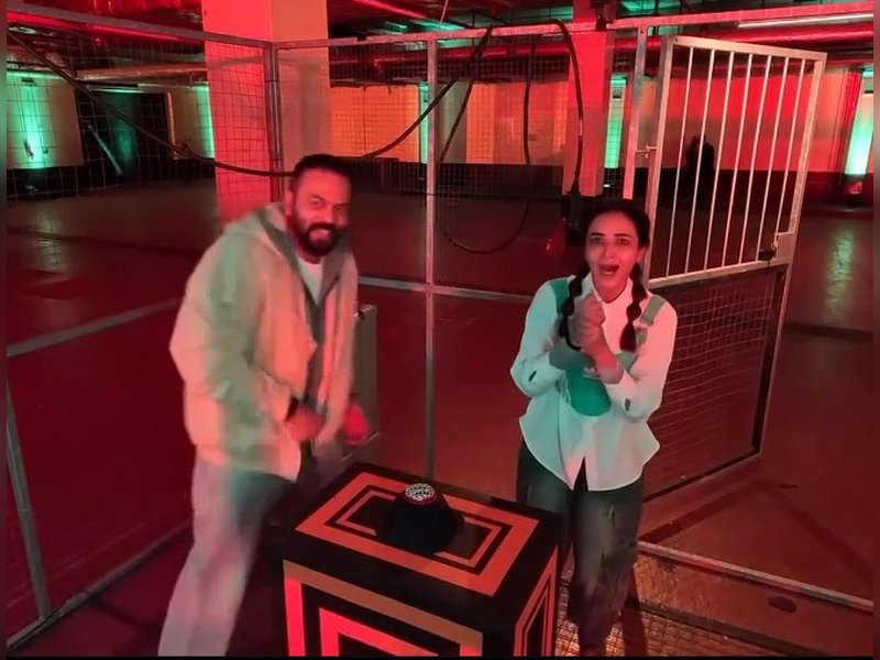 Jasmine Bhasin calls Rohit Shetty 'Pookiest' after he performs high-voltage stunt to encourage her 