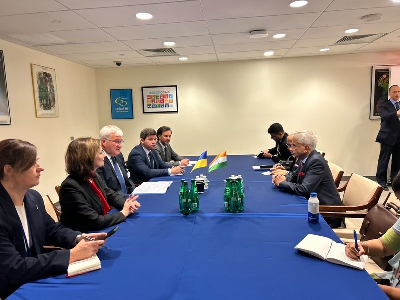 EAM Jaishankar meets with Ukraine's Foreign Minister days after PM Modi-Putin meet (Lead)