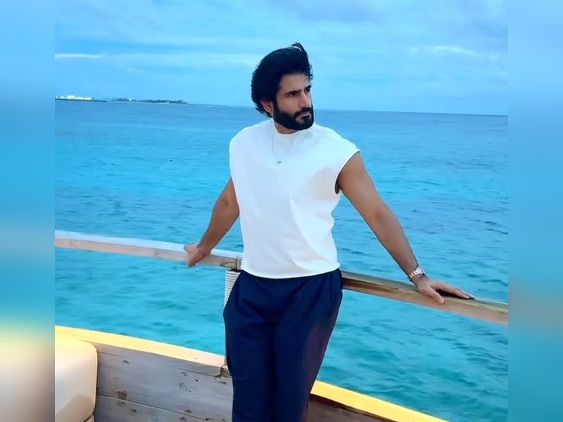 Karan Tacker escapes to Maldives for a relaxing break before getting back to work