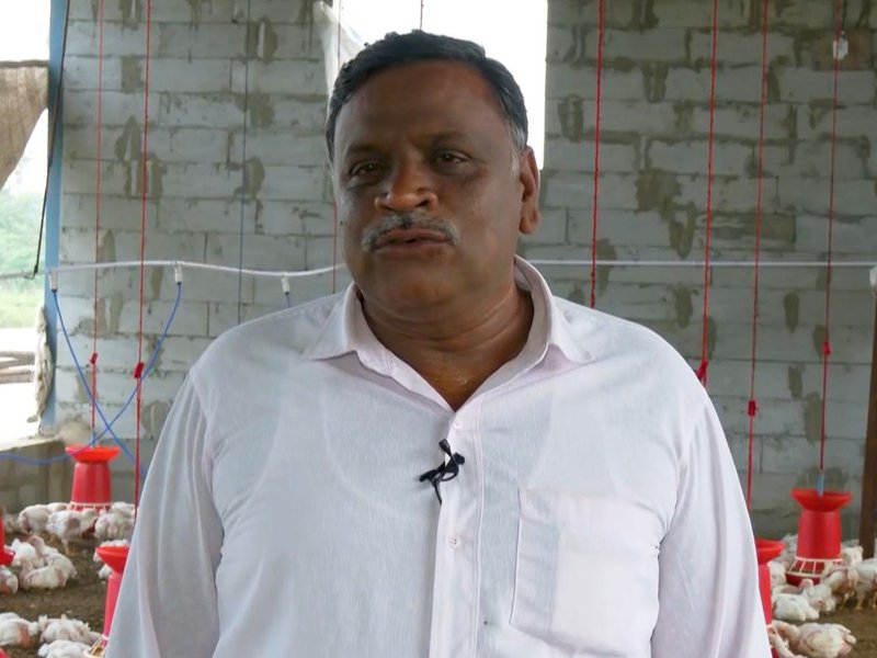 गुजरात: पोल्ट्री फार्मिंग सहाय योजना से लाभ लेकर ग्रामीण परिवार बन रहे आर्थिक रूप से आत्मनिर्भर