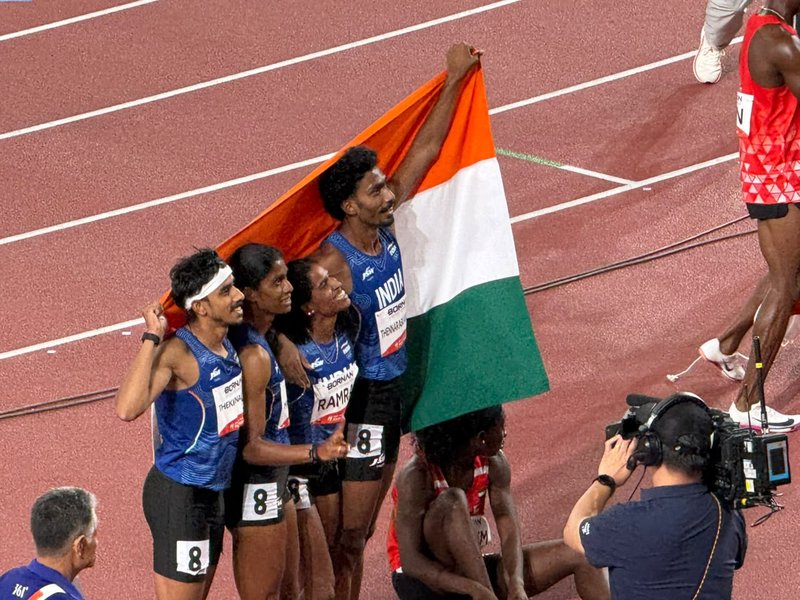 India bags silver in thrilling 4x400m mixed relay final at the Nagoya City Mizuho Park Athletic Stadium in Nagoya on Thursday. Photo credit: IANS