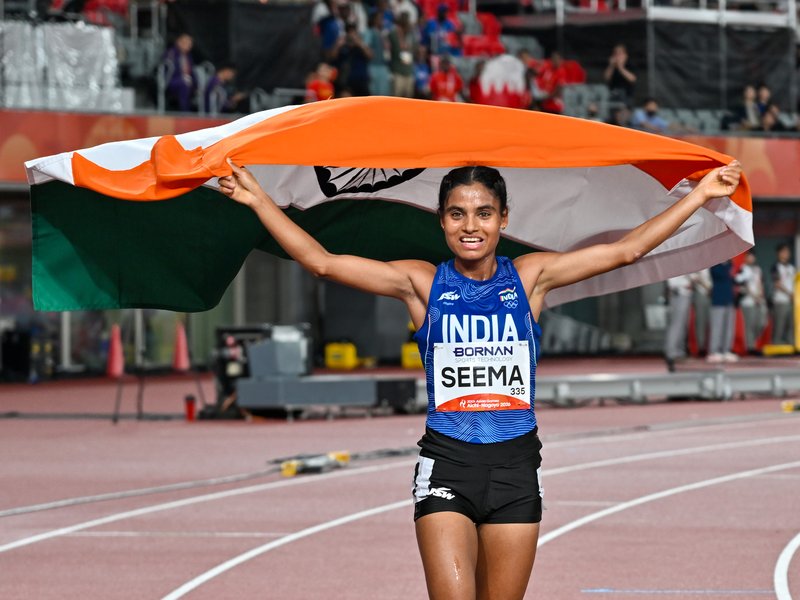 एशियन गेम्स : बैडमिंटन और स्कीट टीमों के साथ भारतीय एथलीट्स ने बिखेरी चमक, राष्ट्रपति-प्रधानमंत्री ने खिलाड़ियों को सराहा