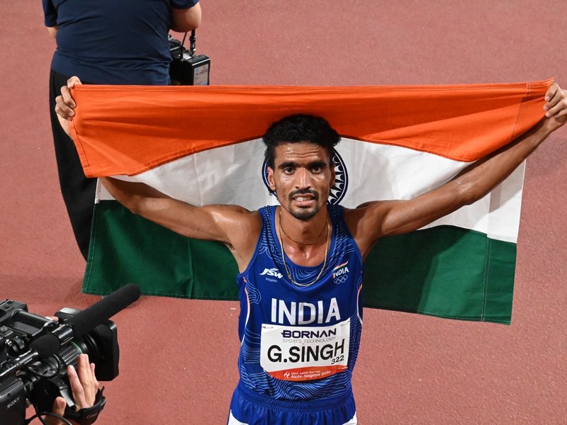 एशियन गेम्स 2026: गलुवीर सिंह ने सिल्वर जीतकर रचा इतिहास, 10 हजार मीटर रेस में 2 मेडल जीतने वाले बने पहले भारतीय