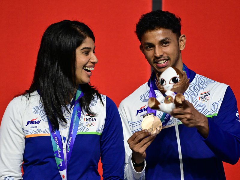 Asian Games: Indian squash teams storm into quarterfinals after contrasting wins (Roundup)