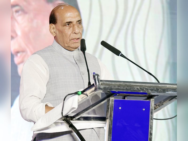 ‘चिप्स से लेकर जहाजों तक’, राजनाथ सिंह ने आत्मनिर्भर रक्षा इकोसिस्टम को बताया देश की जरूरत