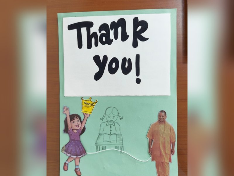 Over one lakh students get study tables, express gratitude to CM Yogi in unique ways