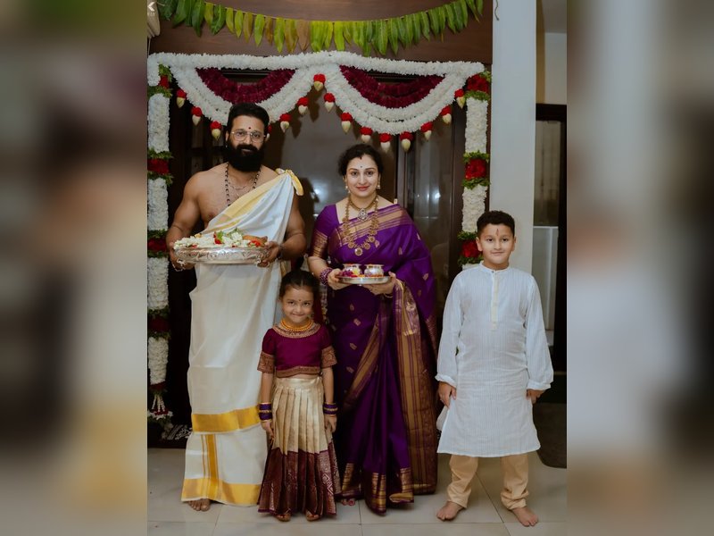 Rishab Shetty, wife Pragathi Shetty perform Lakshmi Puja and Satyanarayana Puja at home (Photo: Pragathi Shetty/Instagram)