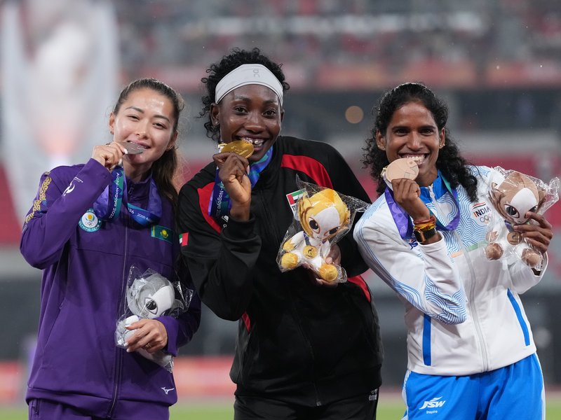 Record-breaking Vithya Ramraj, gutsy Sreeshankar, Parul Chaudhary, Gulveer Singh double make it India's day in track and field at the Asian Games 2026 in Nagoya on Monday. Photo credit: IANS