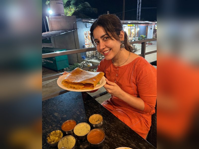 Raashii Khanna shares a glimpse of her life in Mysore, relishes dosa, goes temple hopping