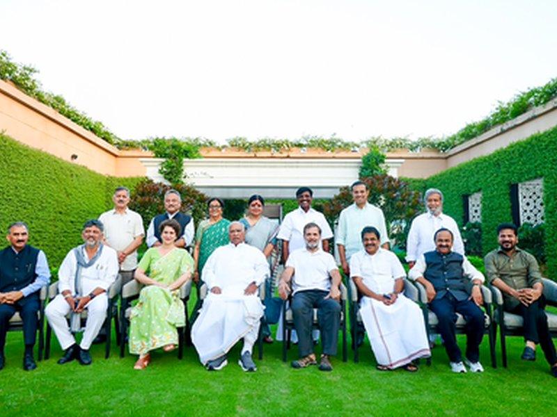 Congress leaders meet party CMs and Education Ministers on education agenda (Photo: IANS)