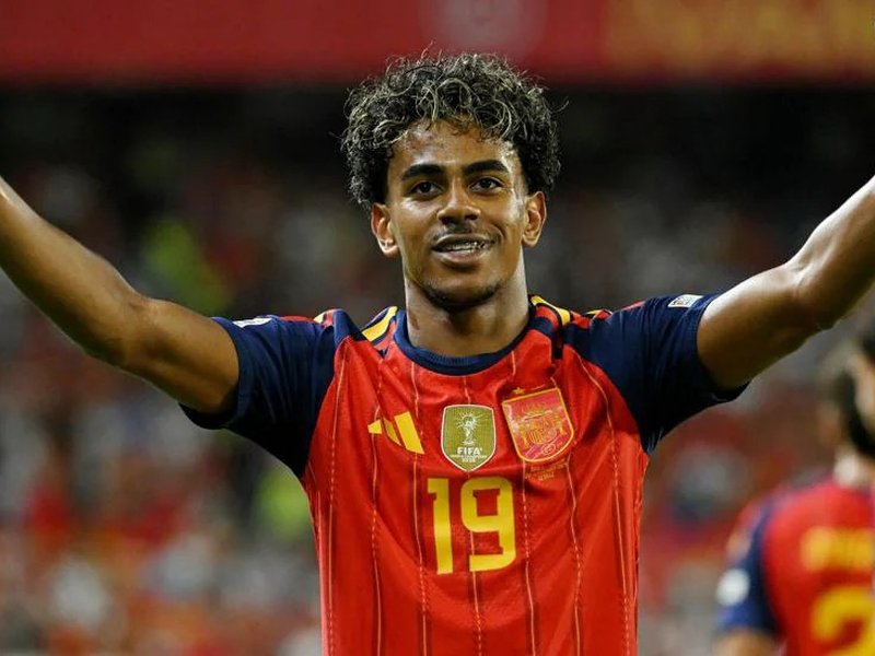 Nations League: Spain beat Croatia, England battles to 2-0 win over Czechia 