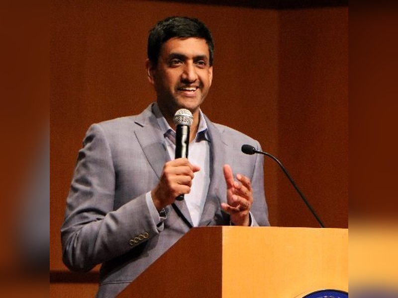 US lawmaker warns of catastrophic AI risks