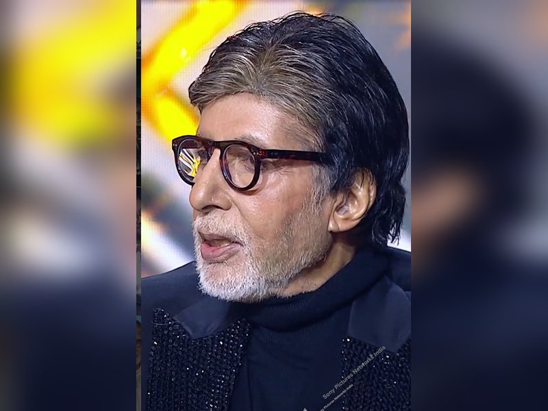 Amitabh Bachchan reacts after fan admits she slept during his film ‘Mrityudaata’