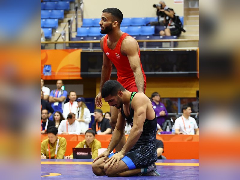 Asian Games: Sujeet Kalkal scripts late comeback to win gold in 65kg freestyle wrestling