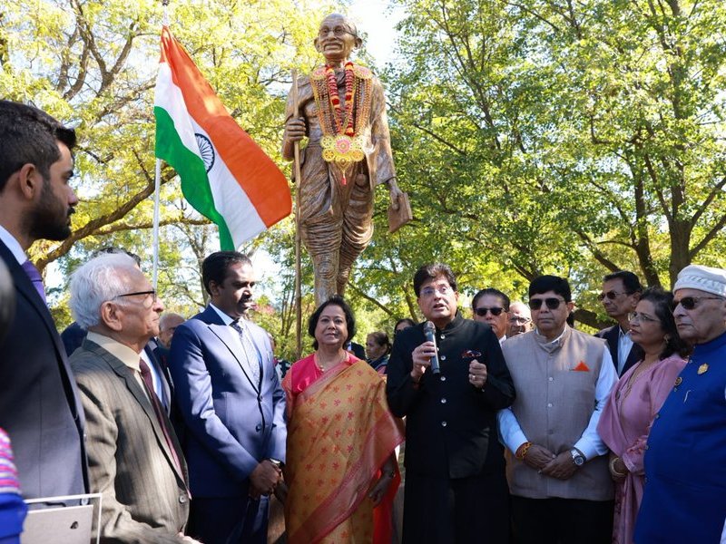 Piyush Goyal calls diaspora ‘living bridge’ with US