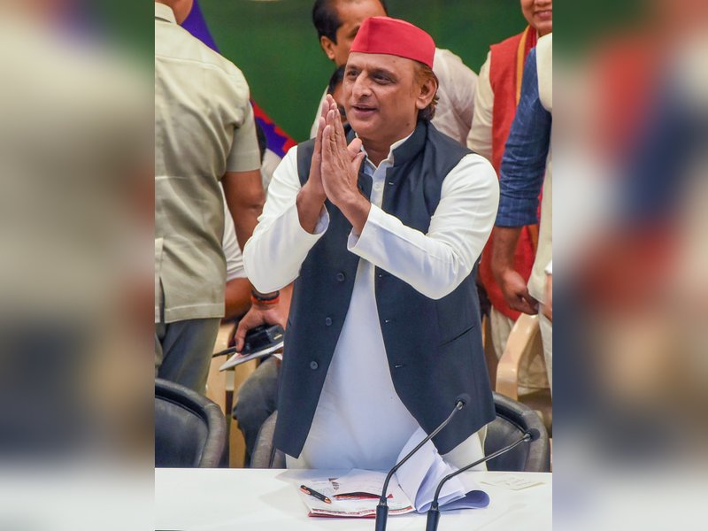 Akhilesh Yadav’s Ayodhya visit draws calls from religious leaders to visit Ram Temple