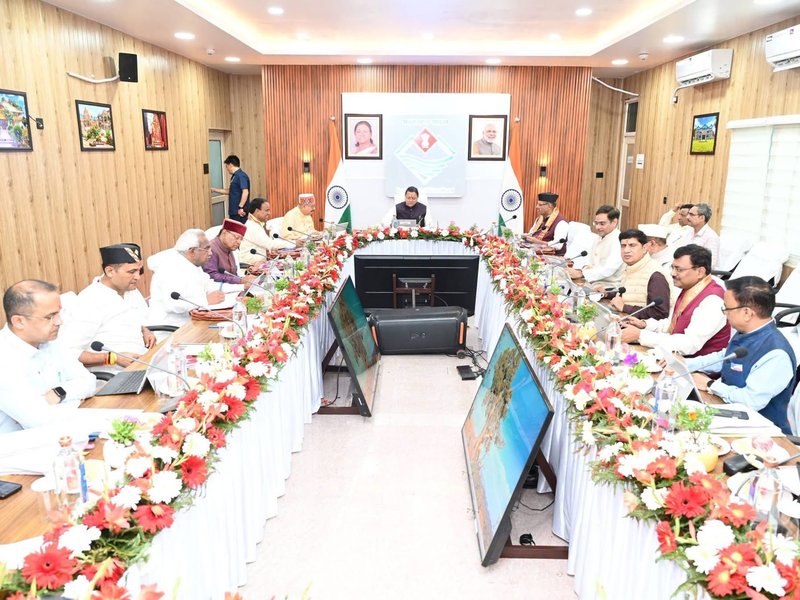 U'khand govt holds Cabinet meet in Banbasa near India-Nepal border for 1st time