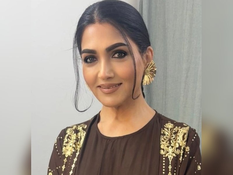 Khushbu Sundar supports Janhvi Kapoor amidst 'Chuttamalle' AI controversy: Stay strong bachcha