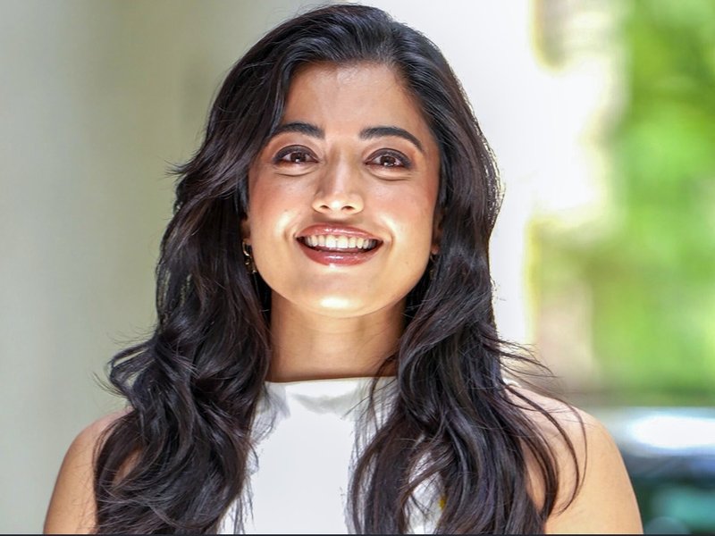 Rashmika Mandanna is envious of her furry friend, shares stark contrast between their Sunday routines