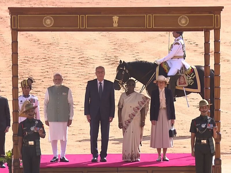 Swiss President Guy Parmelin accorded ceremonial welcome at Rashtrapati Bhavan 